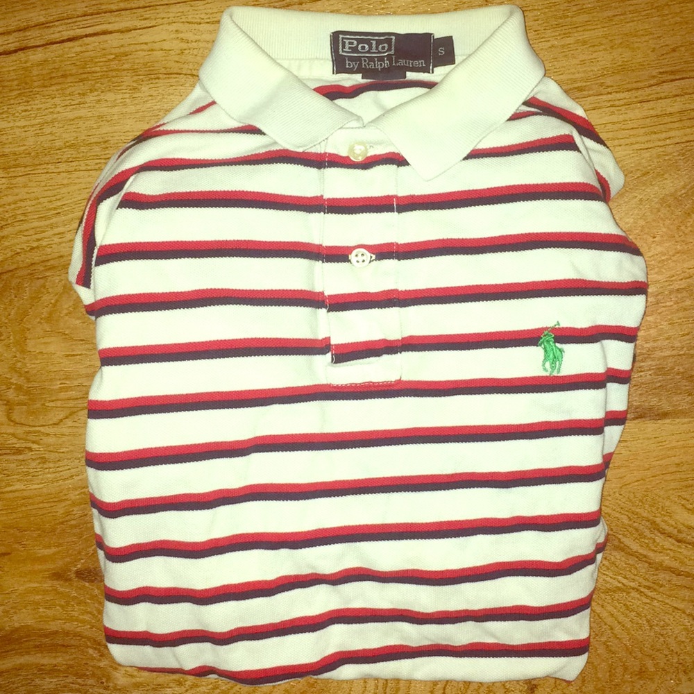 White, Navy, and Red Short Sleeve Collar Shirt